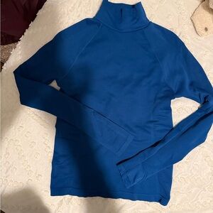 Athleta Flurry Blue Turtleneck